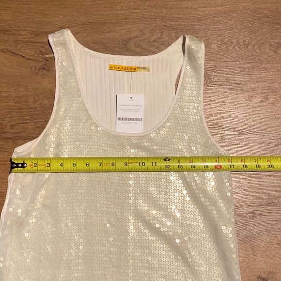 Alice + Olivia Pleated Sequin Sheath Dress Beige Cream Size M 4-6 - Picture 8 of 15